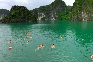 Crucero y kayak por la bahía de Lan Ha (grupo reducido garantizado).