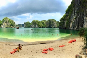 Crucero y kayak por la bahía de Lan Ha (grupo reducido garantizado).