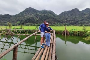 Crucero de lujo con balcón en la bahía de Lan Ha: bici, kayak, comidas