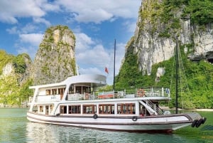 Depuis Cat Ba : Visite d'une jounée en bateau dans la baie de Lan Ha - moins touristique