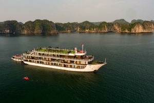 Lan Ha Bay to Halong Bay: 2-Day 5-Star Cruise from Hanoi