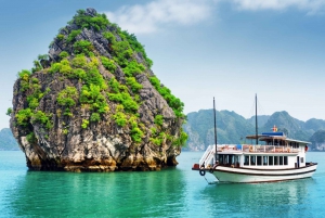 Cat Ba : Lan Ha & Ha Long Bay Kayak & Snorkel Boat Tour