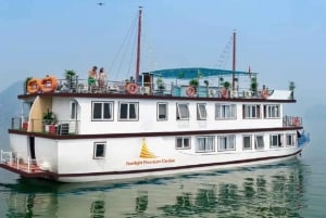 Hanoi: 2-Day Ha Long and Lan Ha Bay Cruise with Kayaking