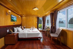 Hanoi: 2-Day Ha Long and Lan Ha Bay Cruise with Kayaking