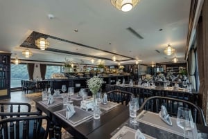 豪華2日間5つ星クルーズ：バルコニー＆バスタブキャビン、カヤック