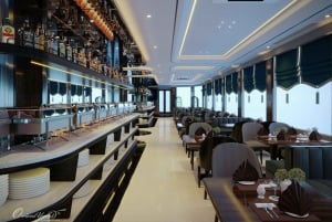 Luxe cruise met gratis kajak, grotten, lunchbuffet