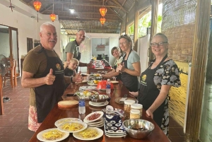 Market Tour, Basket Boat Ride & Cooking Class by Hangcoconut