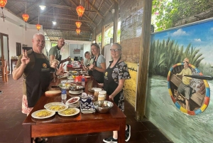 Market Tour, Basket Boat Ride & Cooking Class by Hangcoconut