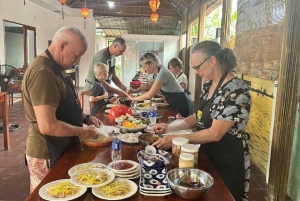 Market Tour, Basket Boat Ride & Cooking Class by Hangcoconut