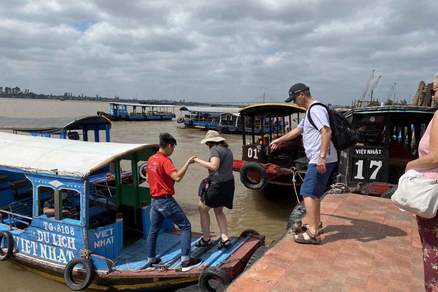 Ho Chi Minh: Mekong Delta & Floating Market 2-Day Group Tour