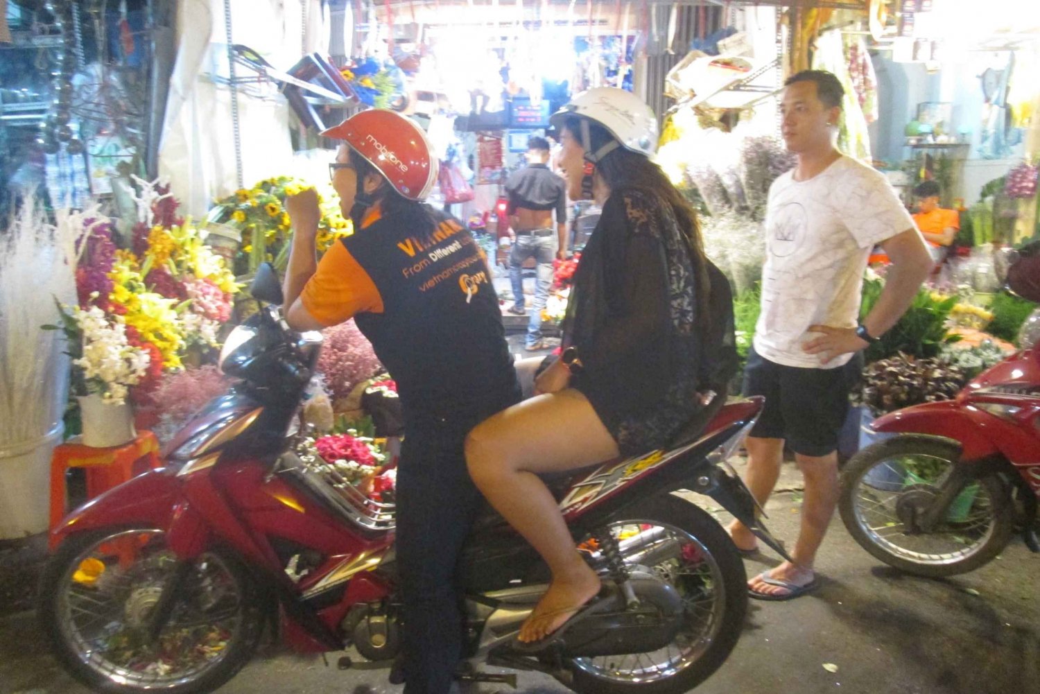 Midnight Street Food Tour In Saigon By Motorbike