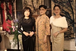 ミモザギャラリー入場チケット（ドリンク＆ペストリー付き）をご利用ください