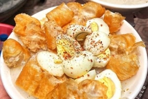 Hanói por la mañana: desayuno tradicional y café con huevo