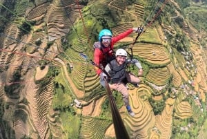 Aventura de parapente em Mu Cang Chai - Voa sobre um local panorâmico