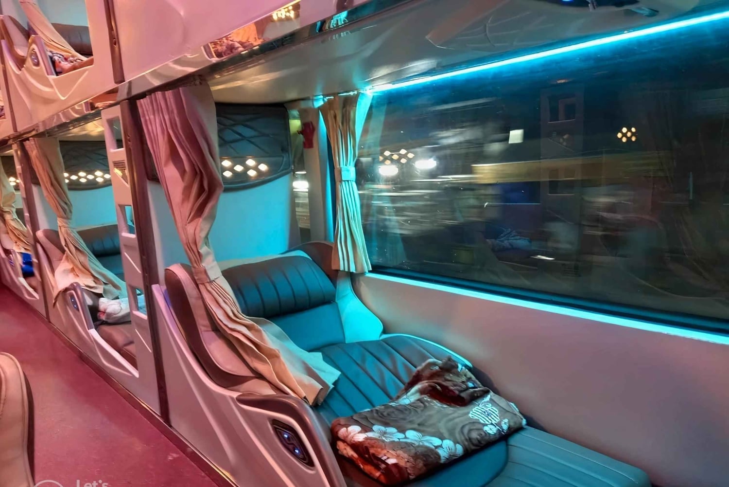 Mui Ne: Autocarro para Ho Chi Minh com água e cama opcional