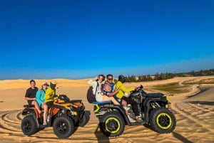 Mui Ne: Sand Dunes Jeep Tour with Friendly English Guide