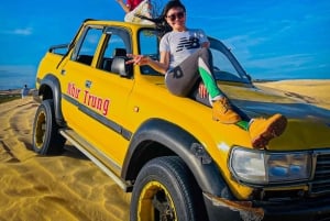 Mui Ne: Sand Dunes Jeep Tour with Friendly English Guide
