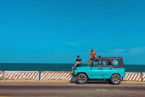 Mui Ne: Sand Dunes Jeep Tour with Friendly English Guide