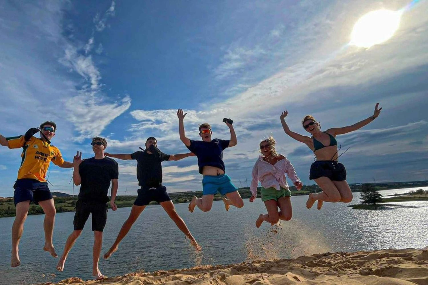 Mui Ne Tour privado en jeep por las dunas de arena con autocaravana ATV