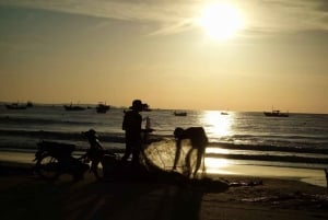 Mui Ne: Sand Dunes Tour On A Private Jeep Including ATV Ride