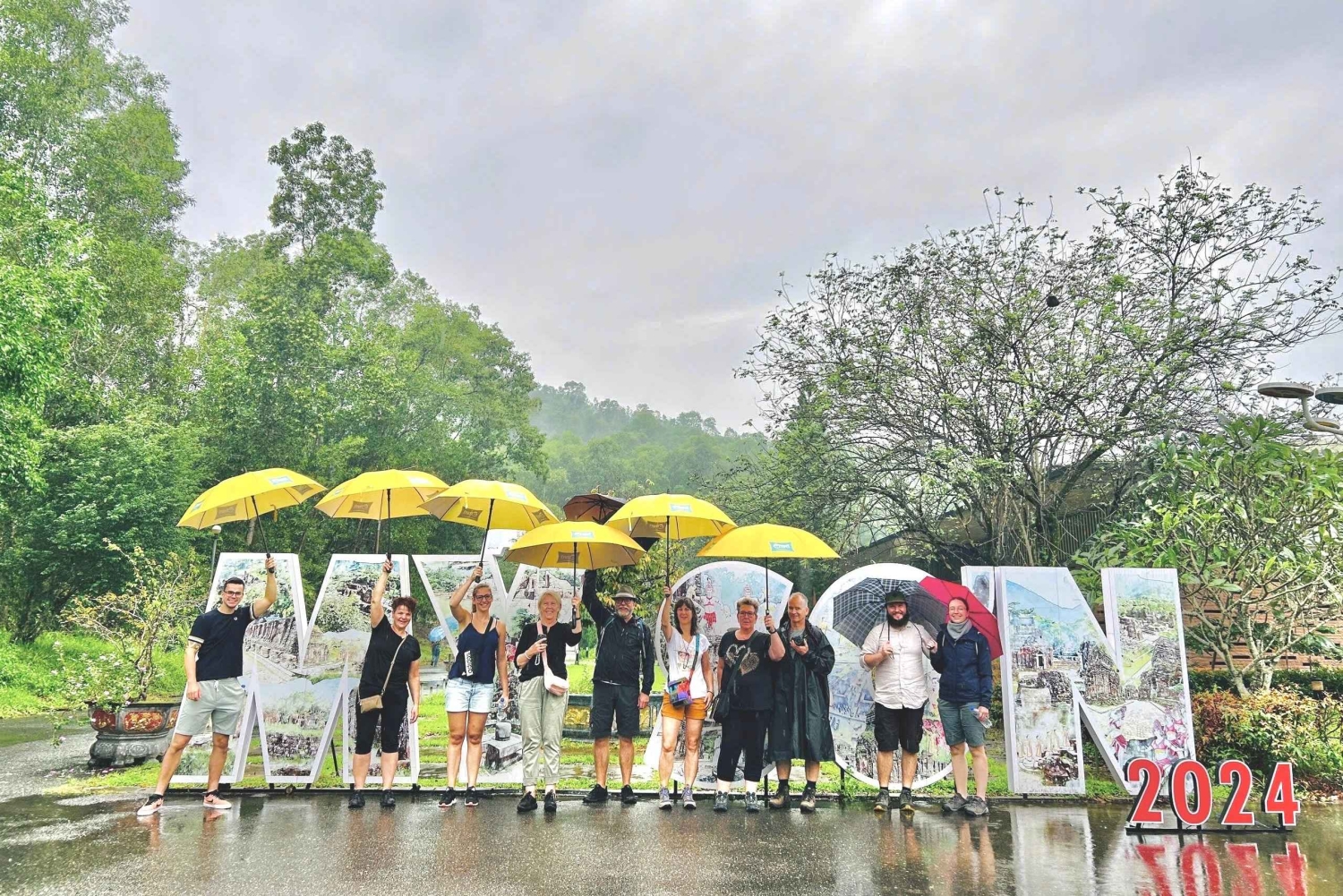 Tour guidato del Santuario di My Son con giro in barca (tour pomeridiano)
