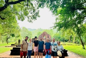 Tour guidato del Santuario di My Son con giro in barca (tour pomeridiano)