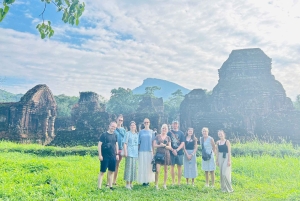 Tour guidato del Santuario di My Son con giro in barca (tour pomeridiano)