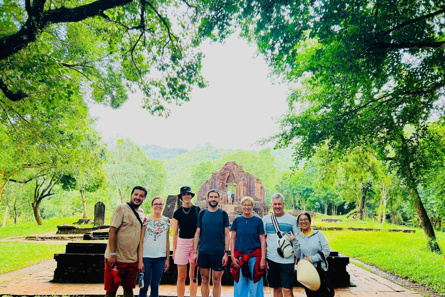 Tour del santuario di My Son in furgone e barca da Hoi An/Da Nang