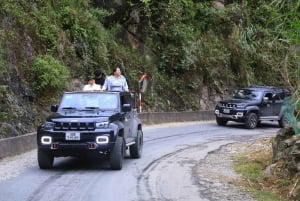 Nowy nowoczesny Jeep - Pętla Ha Giang 3 dni - Pokój prywatny
