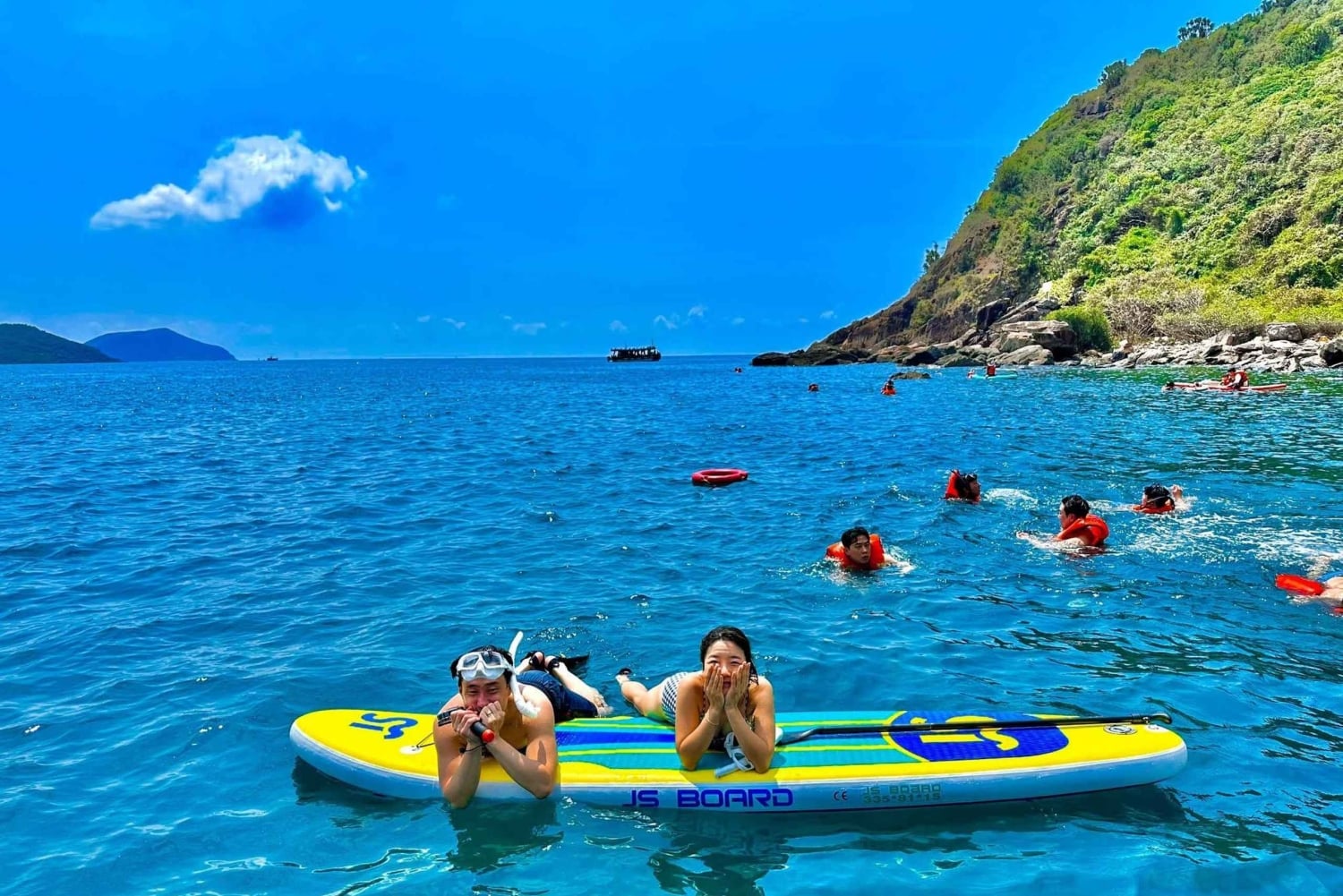 Nha Trang: Heldagstur med snorkling og frokost ved 3 øer
