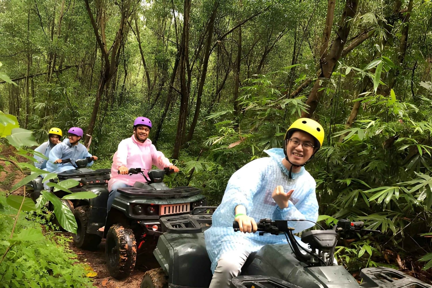 Nha Trang: mönkijä-, köysirata- ja koskenlaskuseikkailu Kongin metsässä