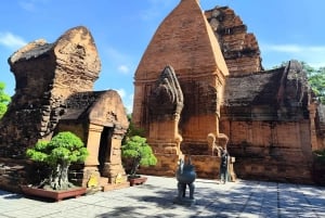 Nha Trang: visita la città in scooter e gusta un pranzo locale