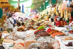 Nha Trang: visita la città in scooter e gusta un pranzo locale