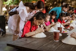 Nha Trang: taller de pintura de sombreros cónicos