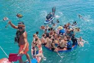 Nha Trang: mergulho com snorkel em recifes de coral e festa em bar flutuante