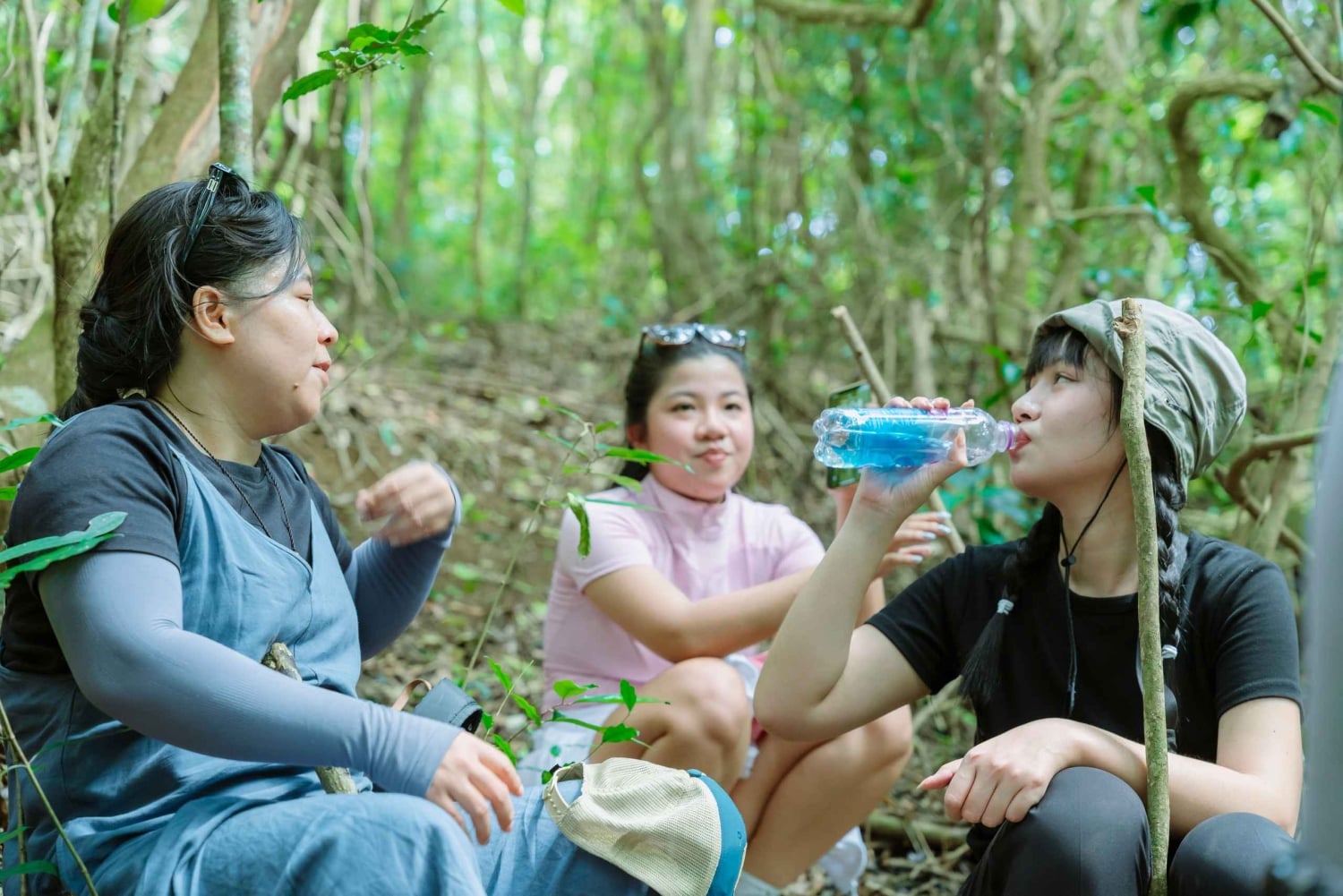 Nha Trang: Hon En Peak Hike & Paragliding Experience