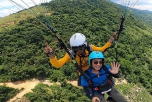 Nha Trang: Hon En Peak Hike & Paragliding Experience