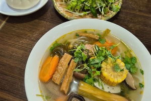 Nha Trang: Local Vegan Food and Sightseeing by Scooter