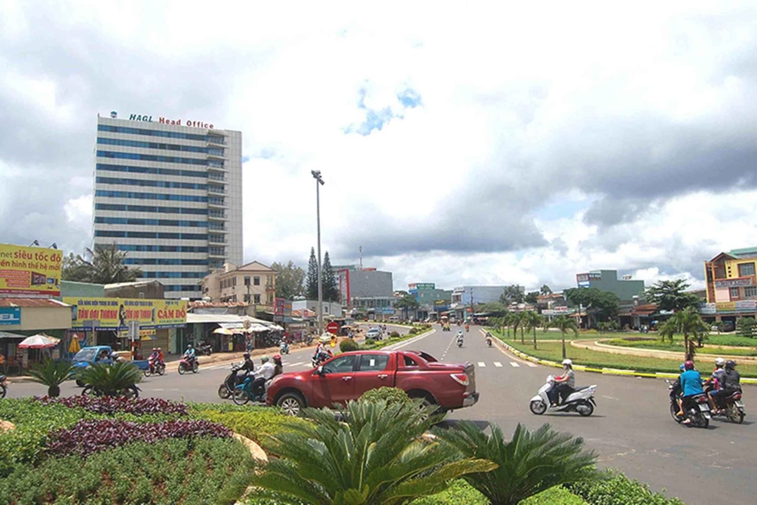 Nha Trang: Mang Den and Kon Tum 7-Day Guided Tour