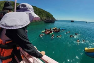 Nha Trang: Aventura de mergulho com snorkel de meio dia com churrasco a bordo