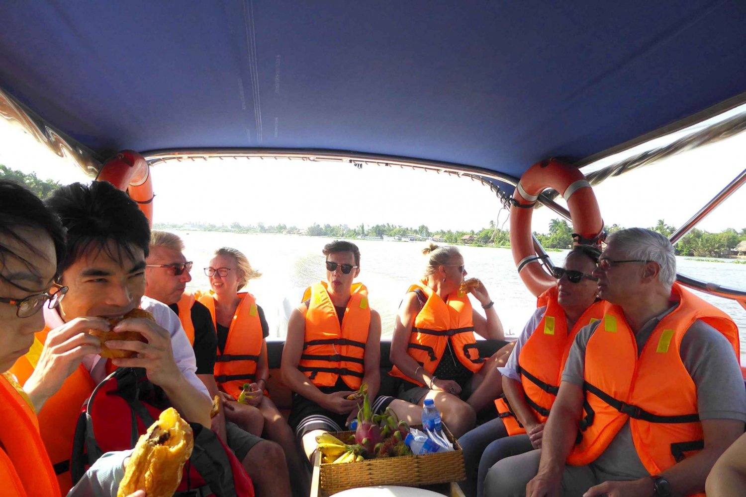 Nha Trang: Speedboat Beach Tour and Tri Nguyen Aquarium