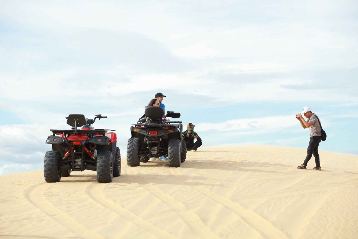 Nha Trang: Tanyoli Sand Dunes and Phan Rang Guided Day Trip
