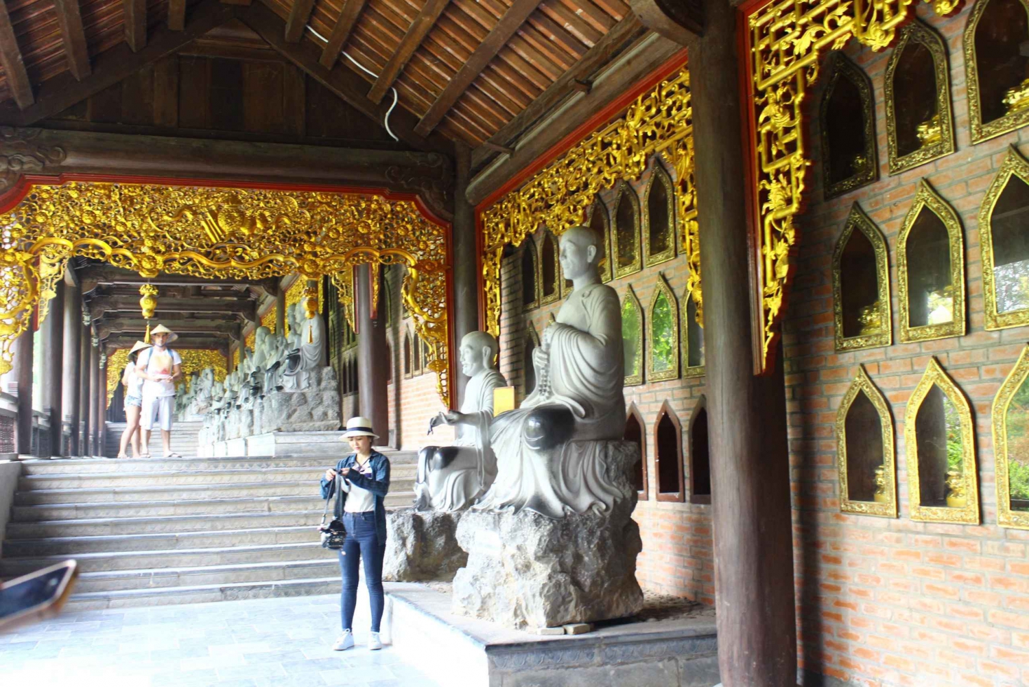 Ninh Binh 1 day: Bai Dinh pagoda & Trang An ecotour complex