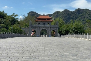 Ninh Binh 2-daagse hoogtepunten-tour: cultuur, natuur, boottocht