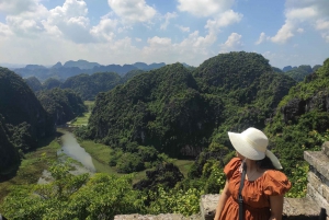 Ninh Binh 2 jours et 1 nuit pour un petit groupe de 9 personnes au départ de Hanoi