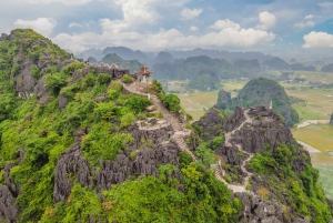 Ninh Binh 2 dias e 1 noite Excursão para um pequeno grupo de 9 pessoas saindo de Hanói