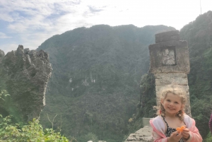 Tour di Ninh Binh di 2 giorni e 1 notte per piccoli gruppi di 9 persone da Hanoi