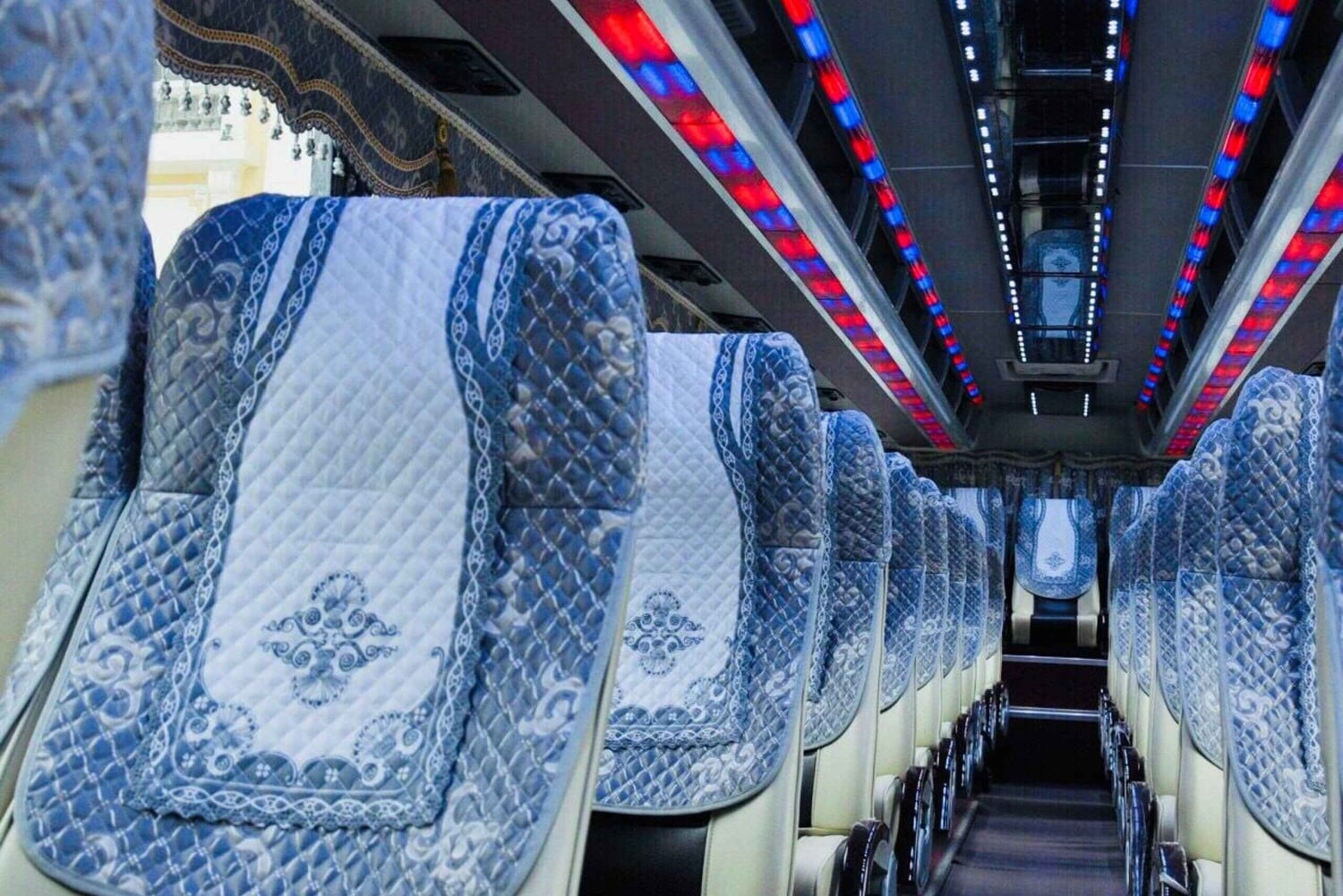 Ninh Binh: Cat Ba Island Transfer med buss med flere tider