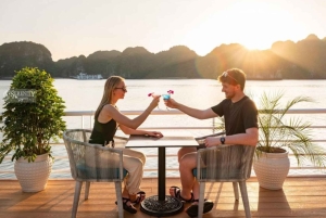 Ninh Binh: Cat Ba Island Transfer med buss med flere tider