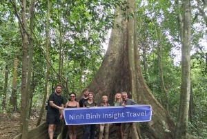 Ninh Binh: Excursión de un día a la selva de Cuc Phuong y observación de la fauna